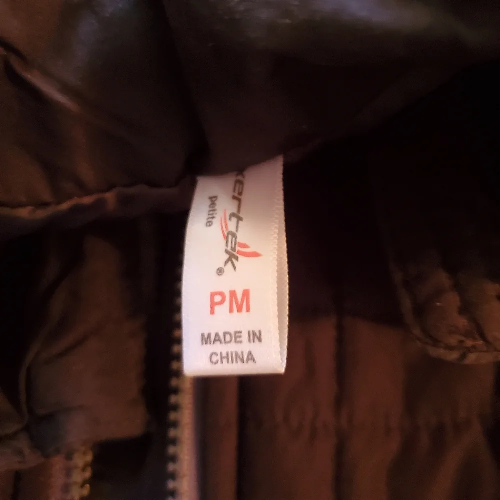Vests - Picture 2 of 5